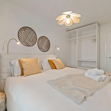 Apartment Troontesse - Stylish With Garage By The Sea *