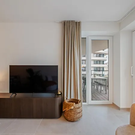 Apartment Troontesse - Stylish With Garage By The Sea *