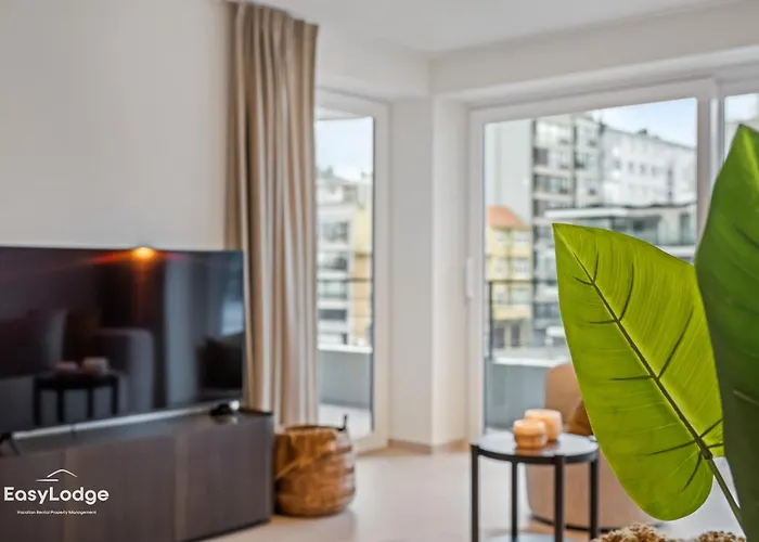 Troontesse - Stylish With Garage By The Sea * Ostend