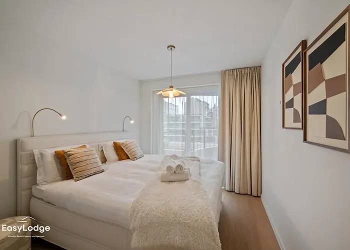 Troontesse - Stylish With Garage By The Sea Apartment Ostende