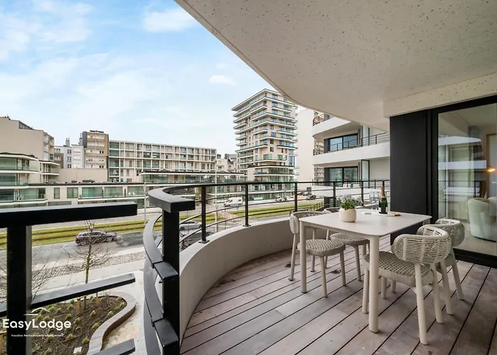 Troontesse - Stylish With Garage By The Sea Ostend